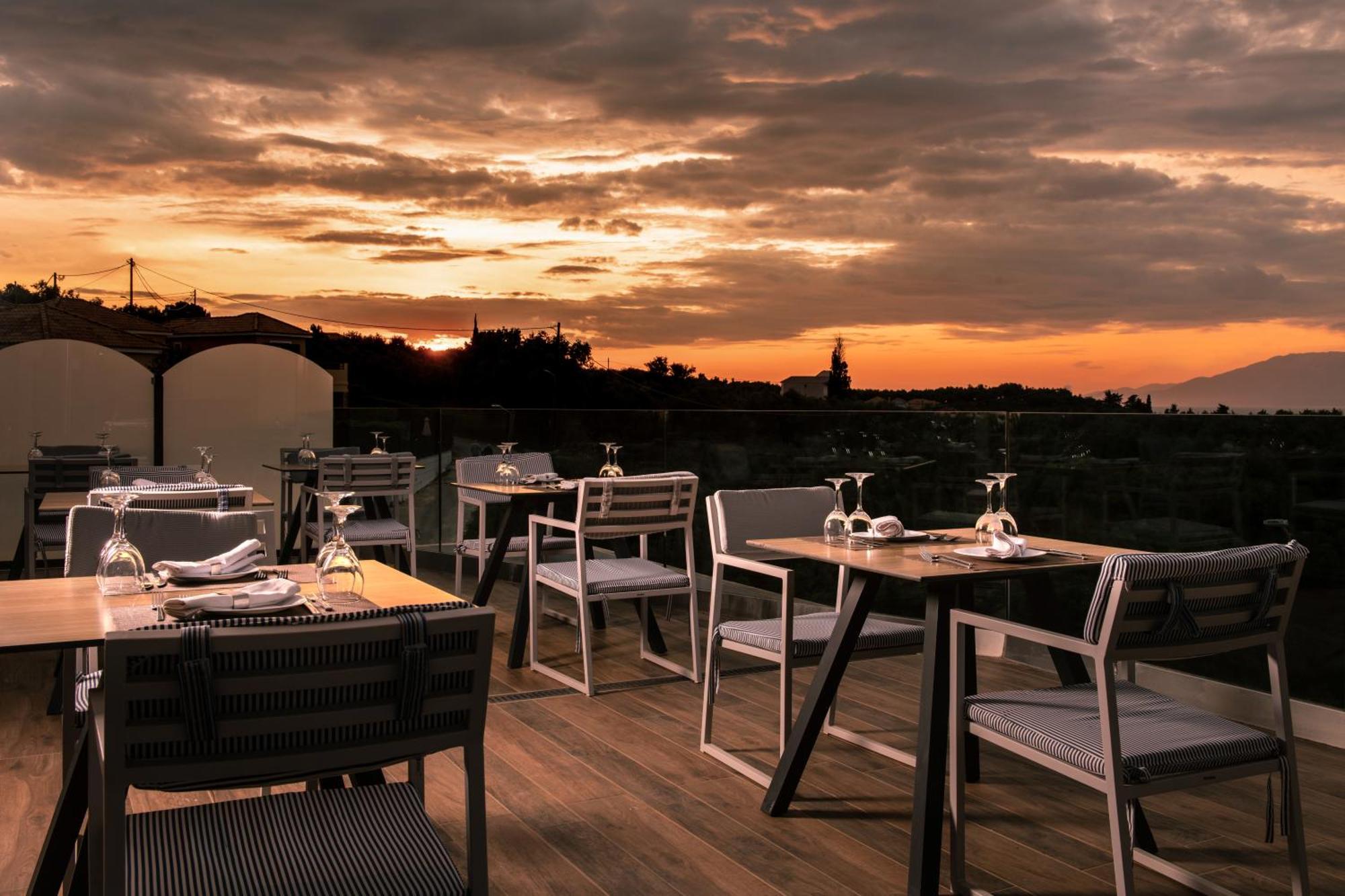 Hotel St John Villas (Adults Only) Циливи Экстерьер фото